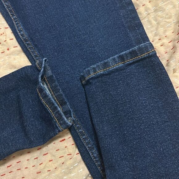 Zara Dark Wash Skinny Jeans - Picture 3 of 7